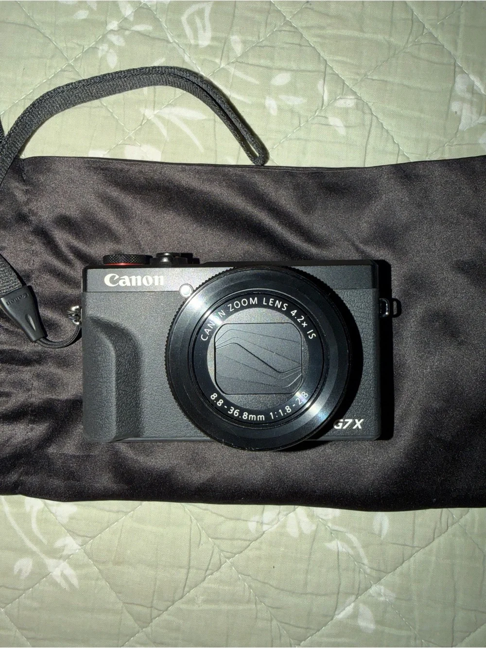 Canon PowerShot G7 X Mark III like new with box